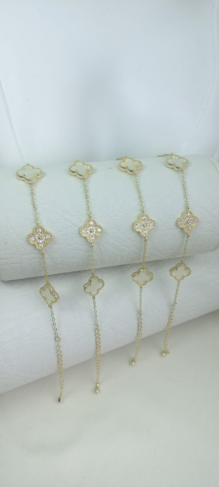 PULSERA VAN CLEEF 5 DIJ EN BLANCA Y NEGRA